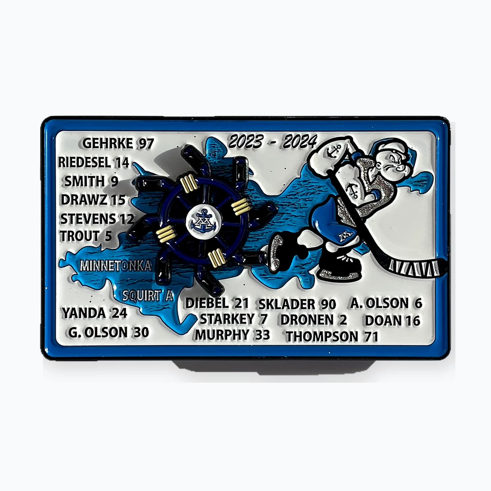 A squirt hockey trading pin listing the whole team roster around the design